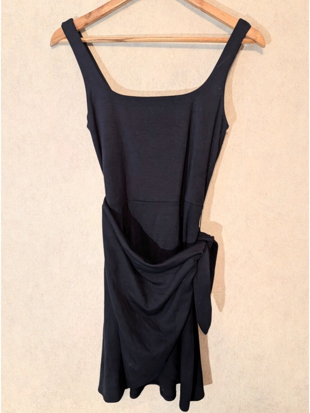 ARITZIA Wilfred black jersey mini dress sz S